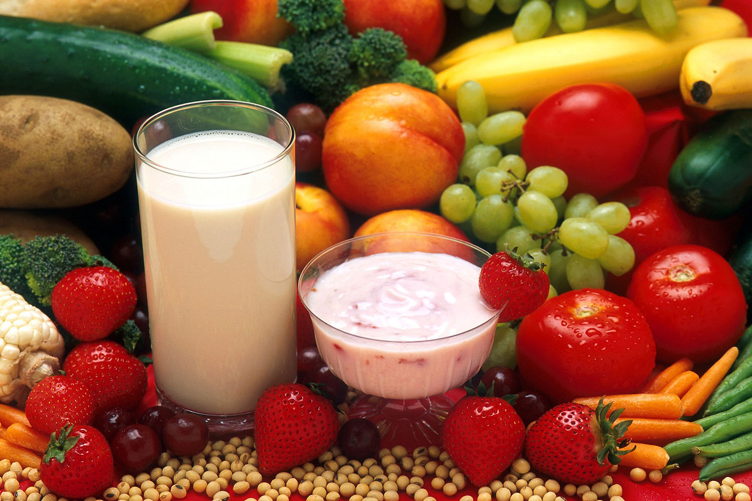 Owoce, warzywa, mleko / Fot. Pixabay