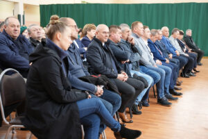 Uczestnicy spotkania w Repkach / Fot. MRiRW