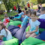 26.05.2024. Ciekoty. „Śniadaniówka na trawie” / Fot. Centrum Edukacji i Kultury Szklany Dom