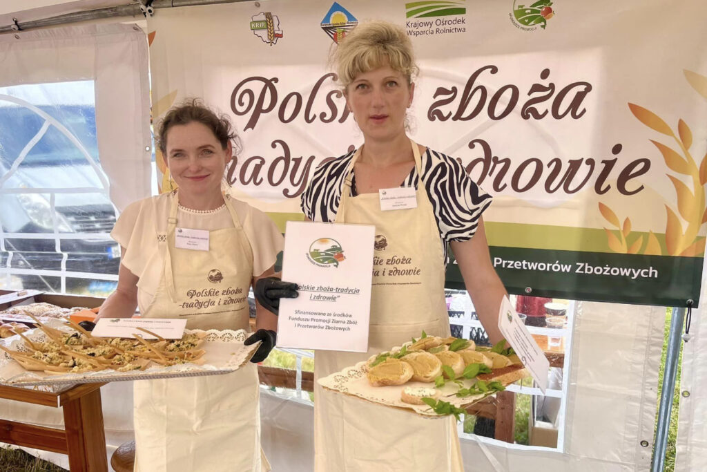 Pikniki promujące dobrej jakości żywność, produkty regionalne, tradycyjne i ekologiczne ze Świętokrzyską Izbą Rolniczą / Fot. Świętokrzyska Izba Rolnicza w Kielcach