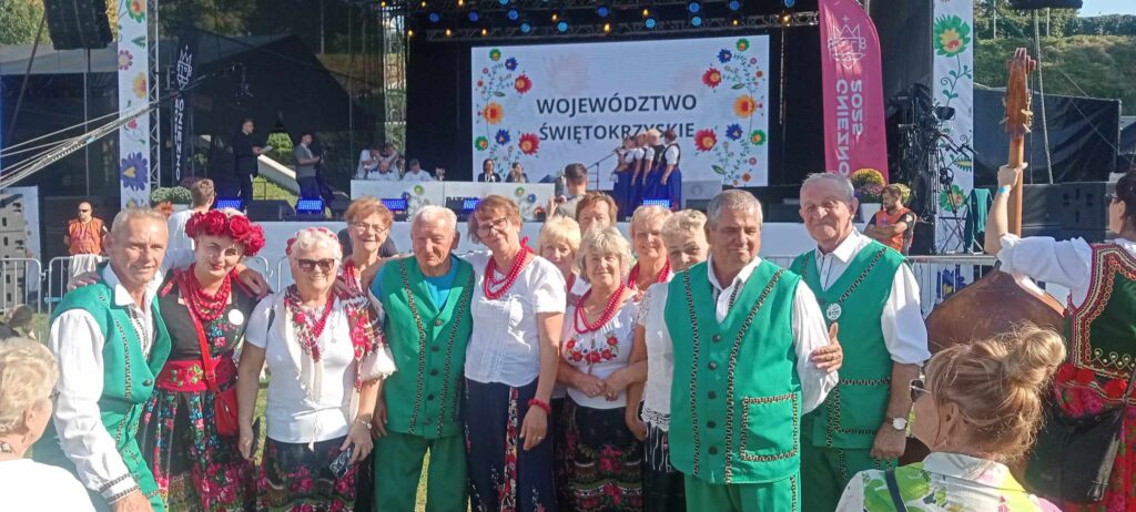 Koła Gospodyń Wiejskich z powiatu koneckiego oraz ze Skarżyska Kościelnego wzięły udział w Ogólnopolskim Finale Bitwy Regionów w Gnieźnie / Fot. Marzena Smoręda - Radio Kielce