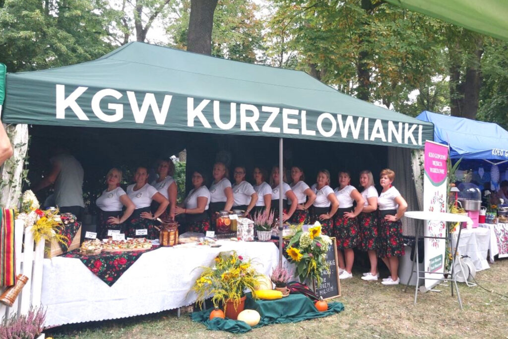 Stoisko Koła Gospodyń Wiejskich w Kurzelowie Kurzelowianki / Fot. ŚODR